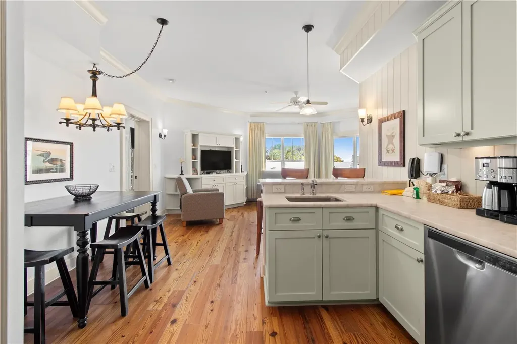 101 66th Street Holmes Beach FL 34217