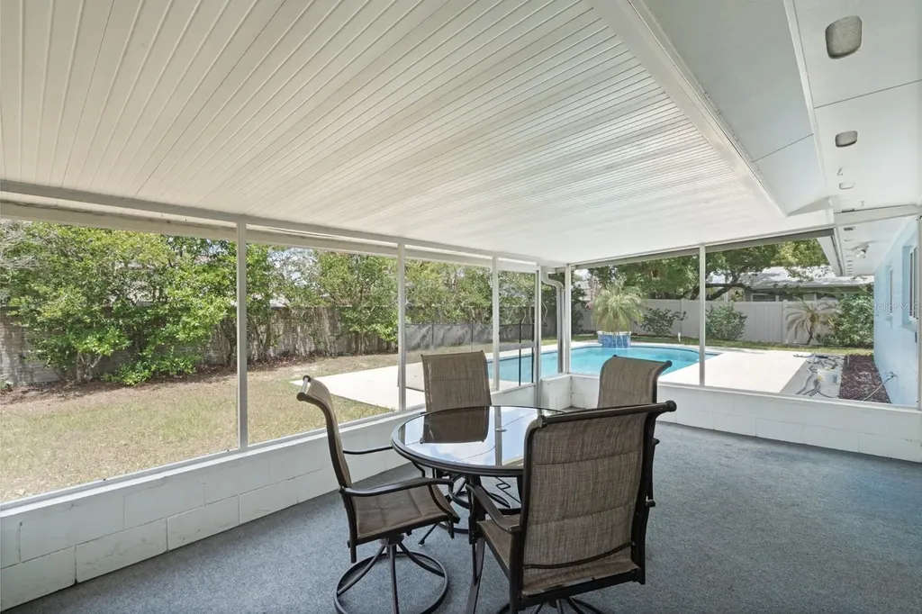 1032 Manchester Circle Winter Park FL 32792