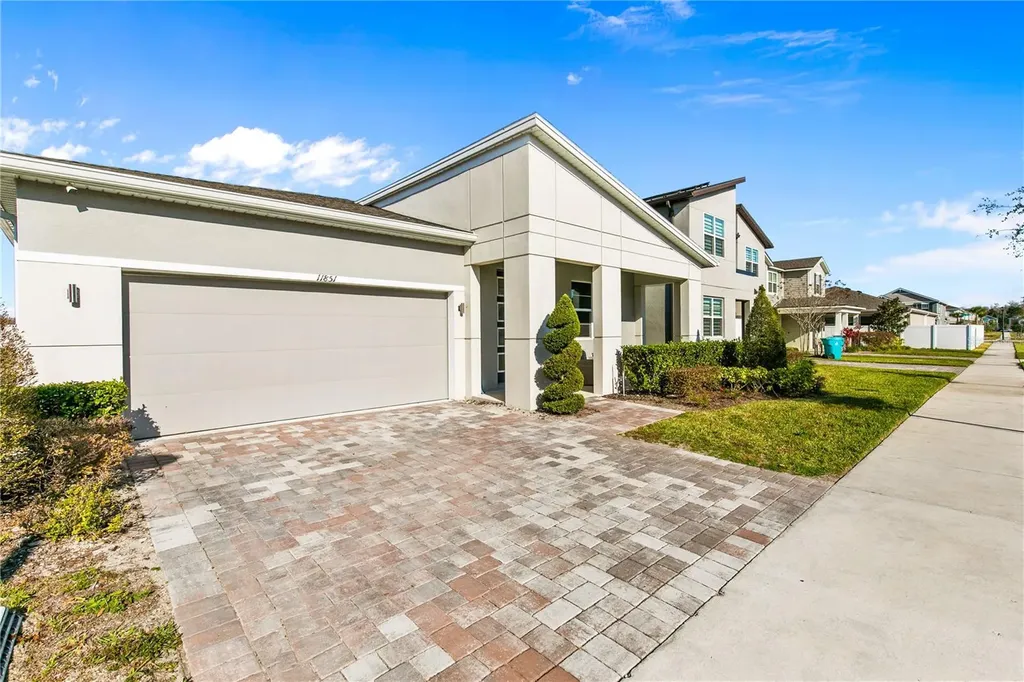 11851 Sunsail Avenue Orlando FL 32832