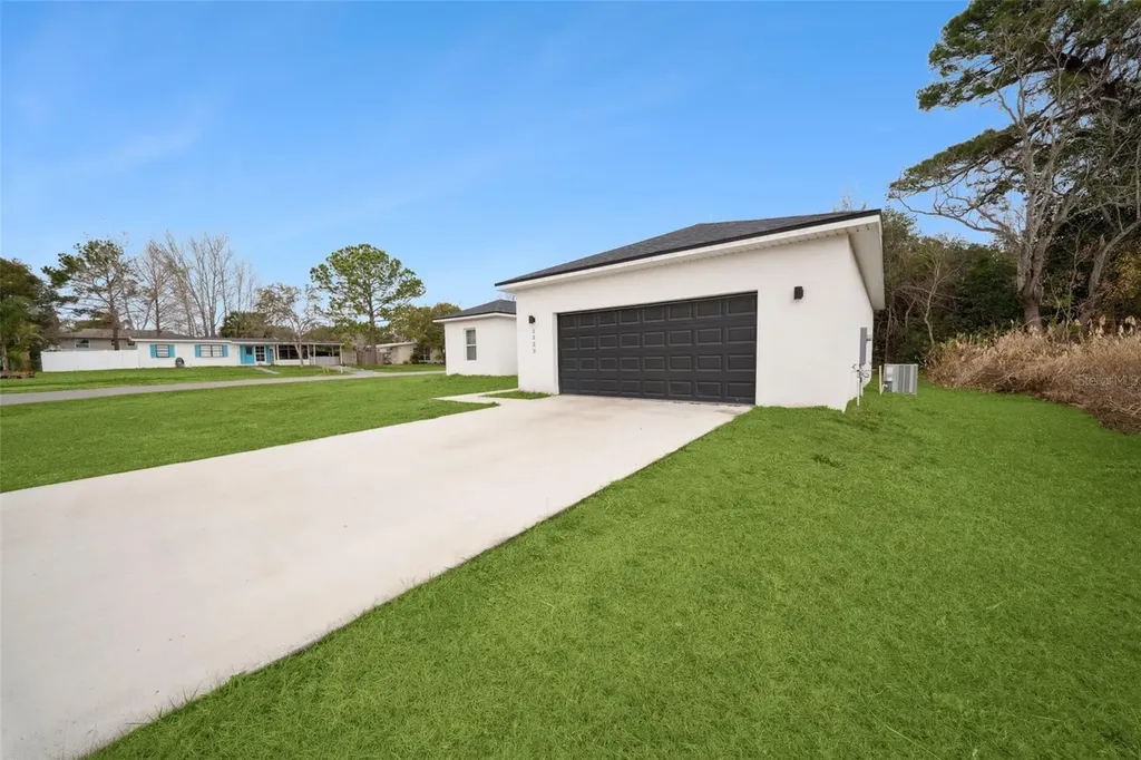 1523 Zinnia Drive Deltona FL 32725