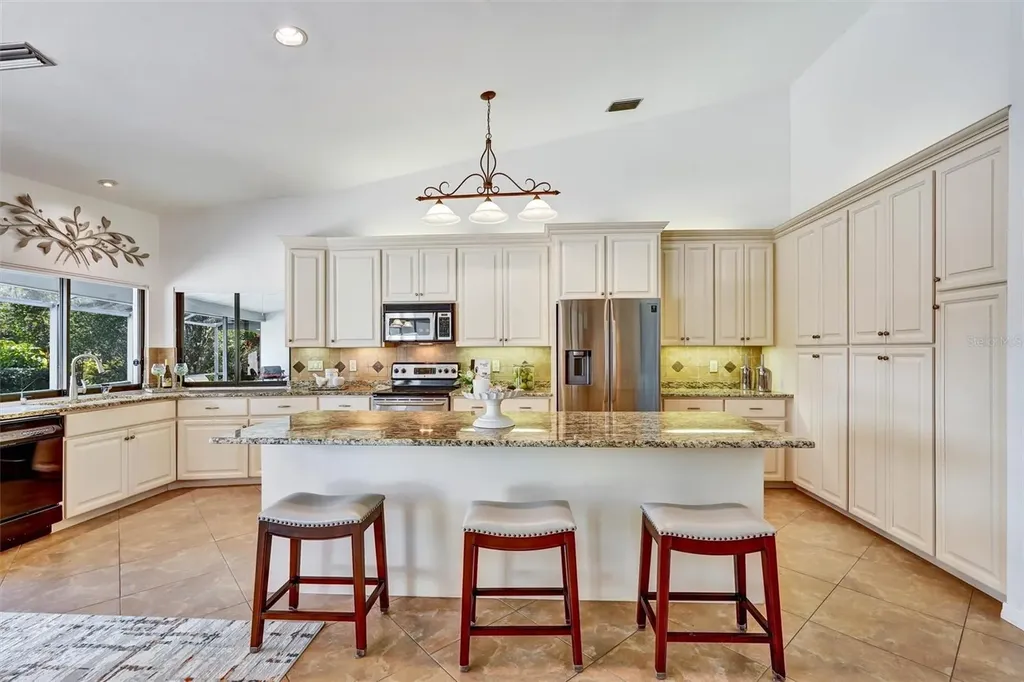 7307 Weeping Willow Drive Sarasota FL 34241