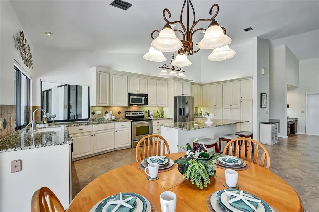 7307 Weeping Willow Drive Sarasota FL 34241