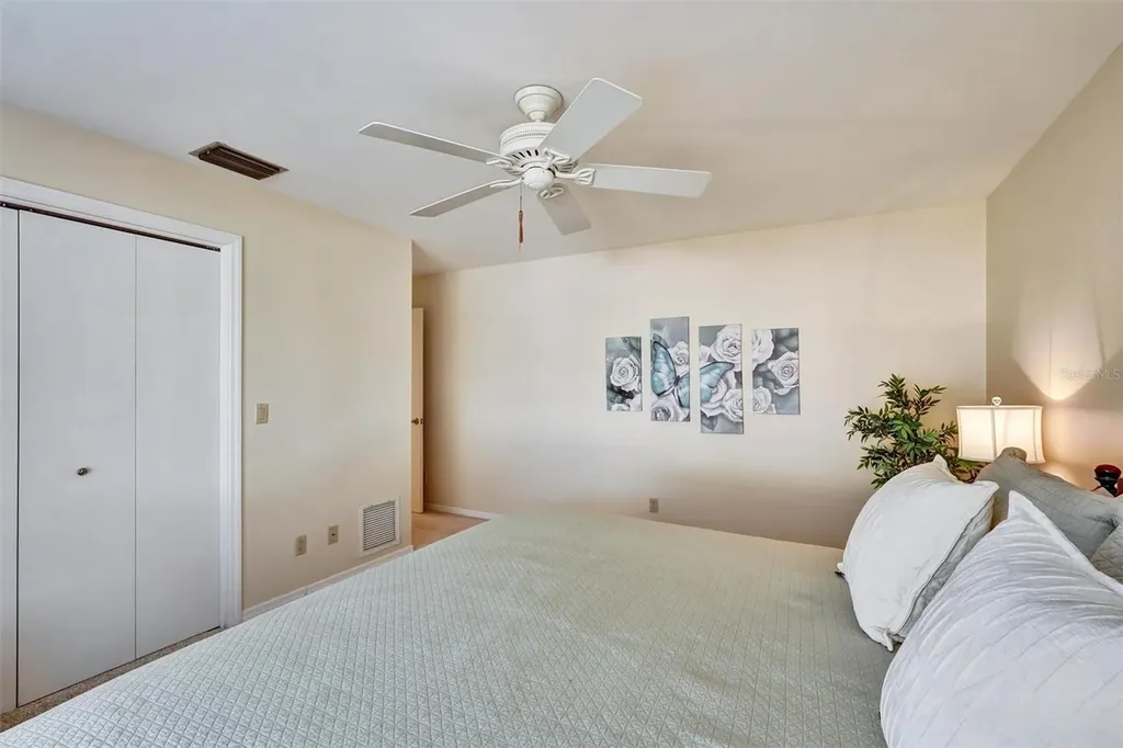 7307 Weeping Willow Drive Sarasota FL 34241