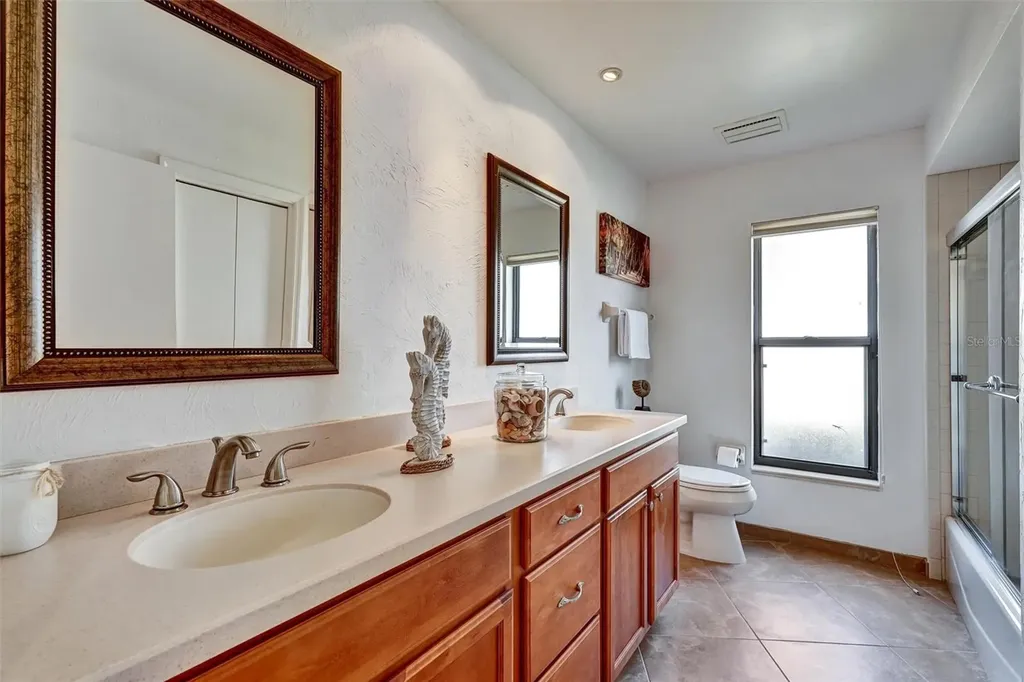7307 Weeping Willow Drive Sarasota FL 34241