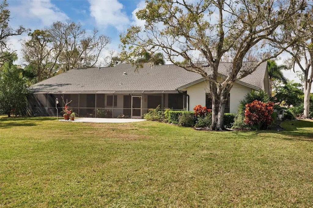 7307 Weeping Willow Drive Sarasota FL 34241