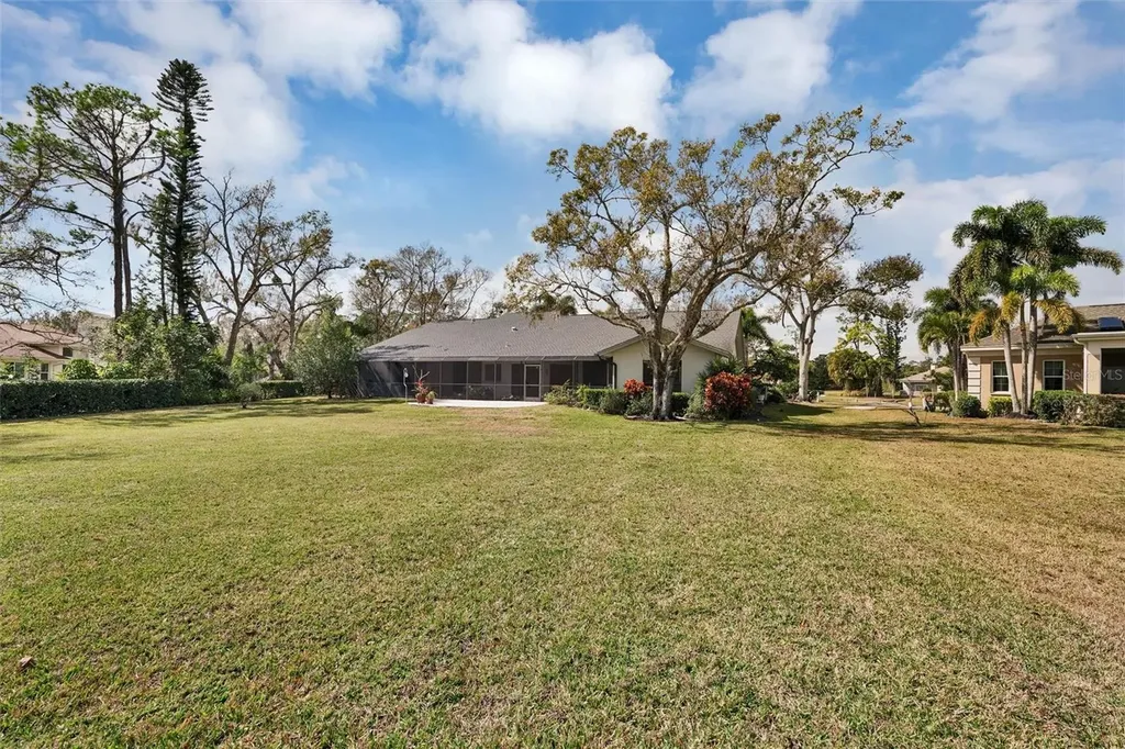 7307 Weeping Willow Drive Sarasota FL 34241