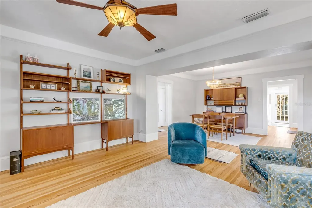 3054 N Dixie Freeway New Smyrna Beach FL 32168