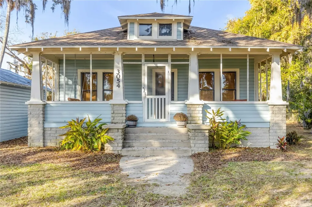 3054 N Dixie Freeway New Smyrna Beach FL 32168