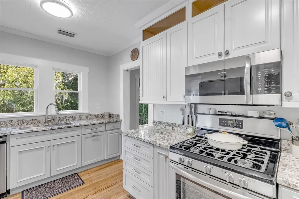 3054 N Dixie Freeway New Smyrna Beach FL 32168