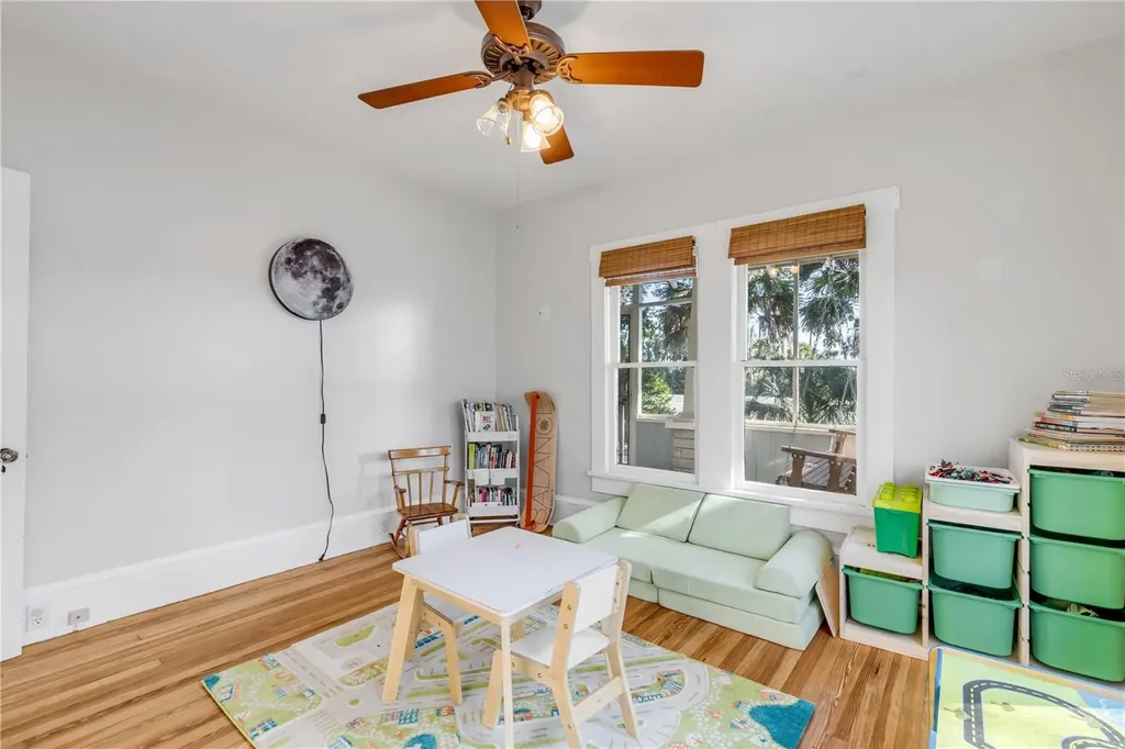 3054 N Dixie Freeway New Smyrna Beach FL 32168