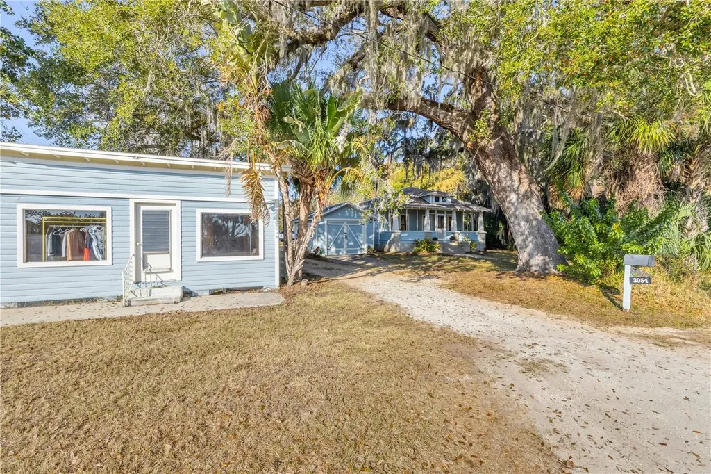 3054 N Dixie Freeway New Smyrna Beach FL 32168