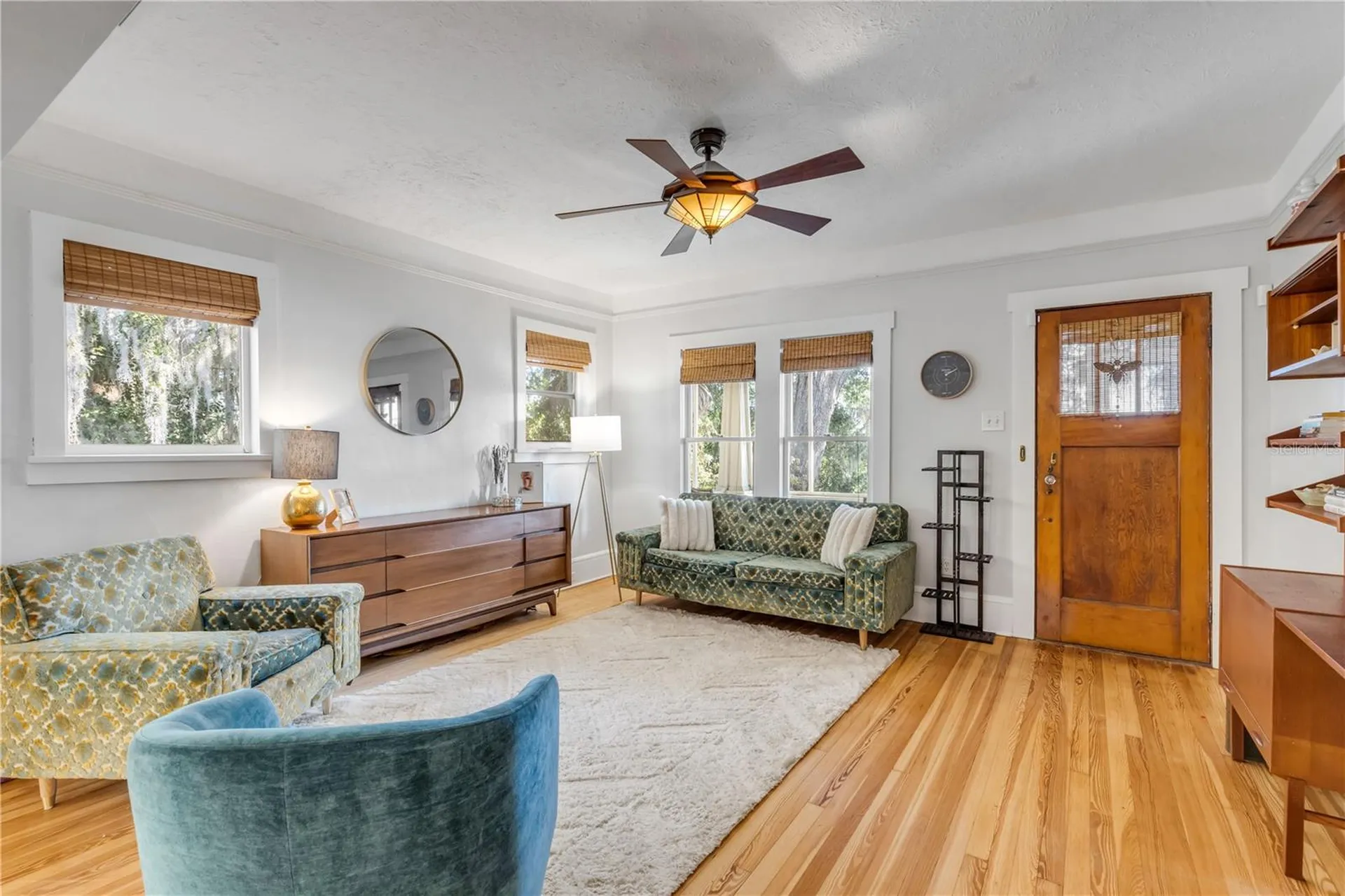 3054 N Dixie Freeway New Smyrna Beach FL 32168