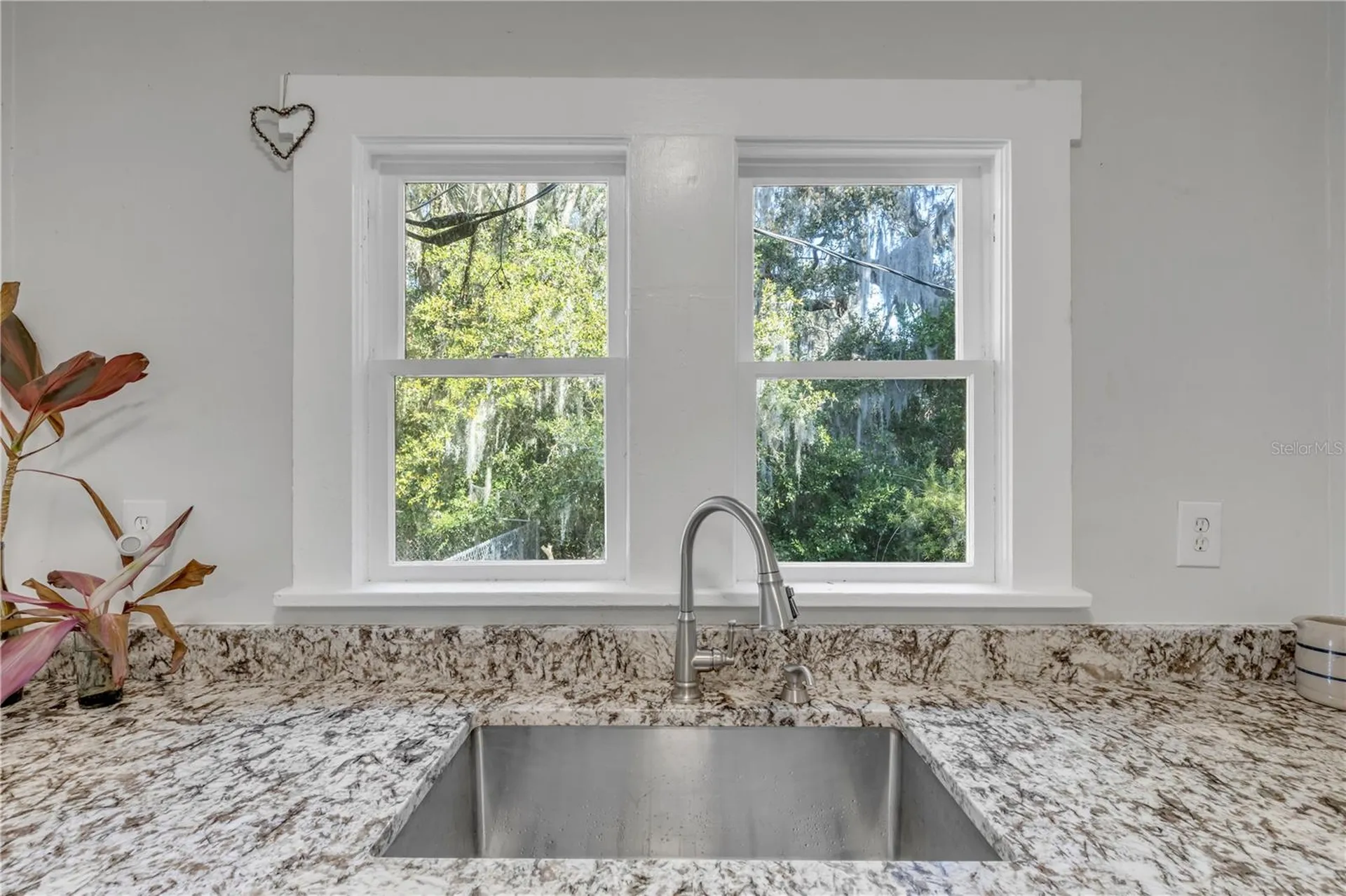 3054 N Dixie Freeway New Smyrna Beach FL 32168