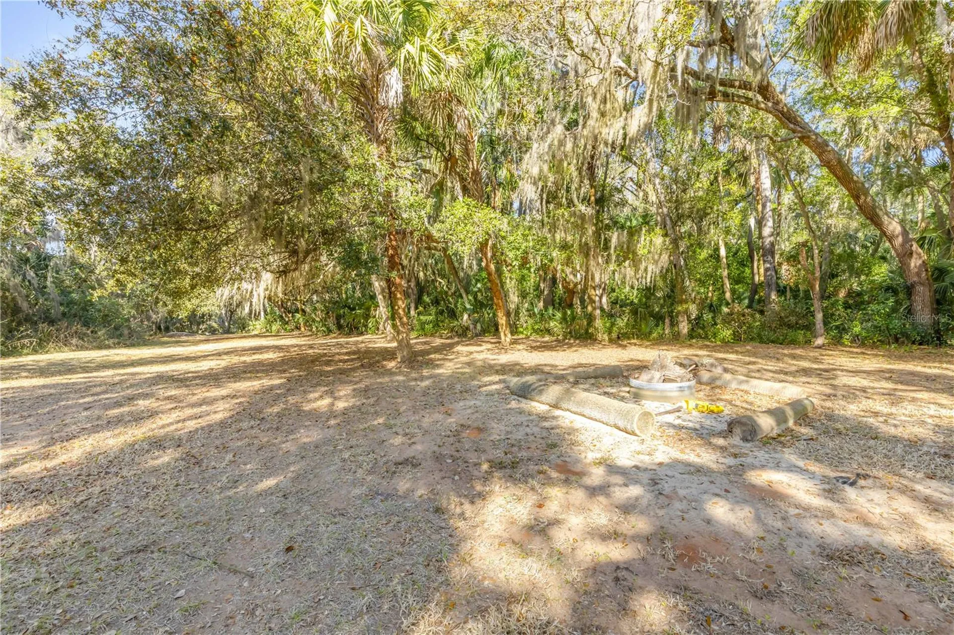 3054 N Dixie Freeway New Smyrna Beach FL 32168
