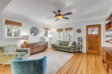 3054 N Dixie Freeway New Smyrna Beach FL 32168