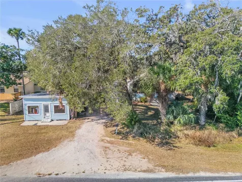 3054 N Dixie Freeway New Smyrna Beach FL 32168