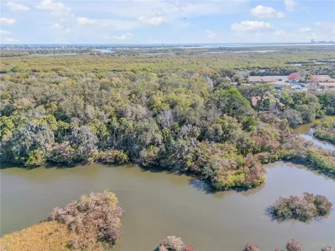 3054 N Dixie Freeway New Smyrna Beach FL 32168