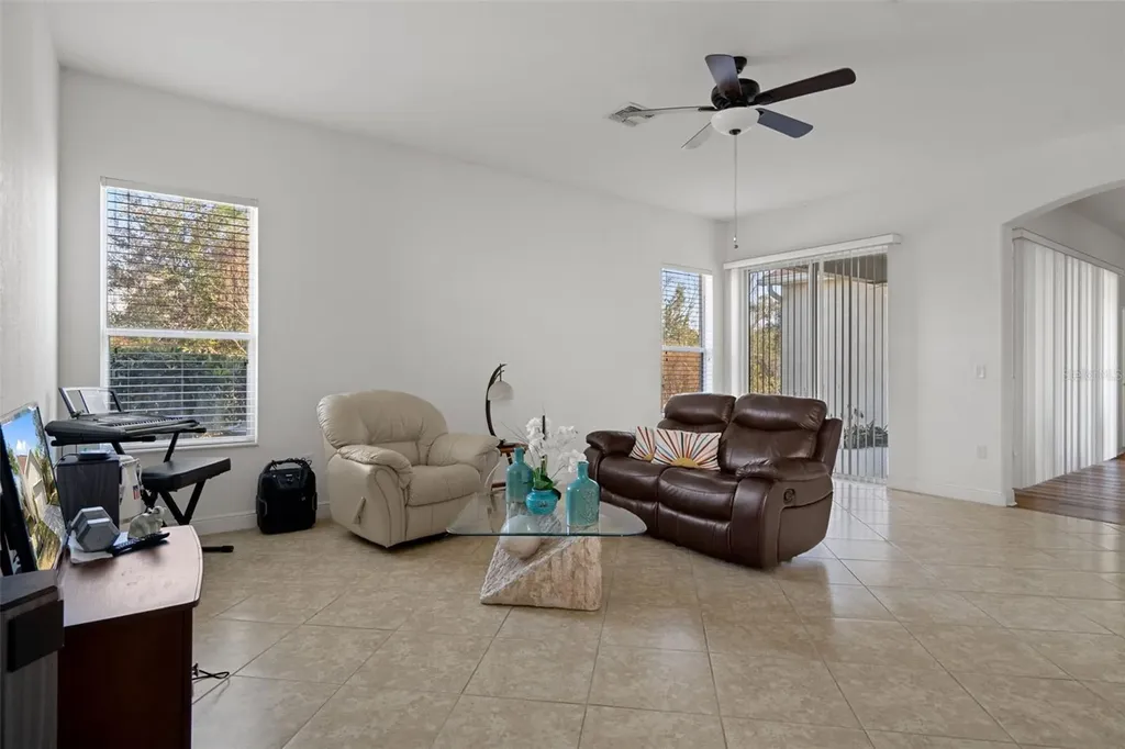 10048 Cleghorn Drive San Antonio FL 33576
