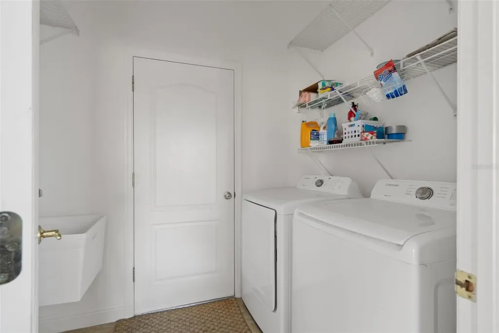 10048 Cleghorn Drive San Antonio FL 33576