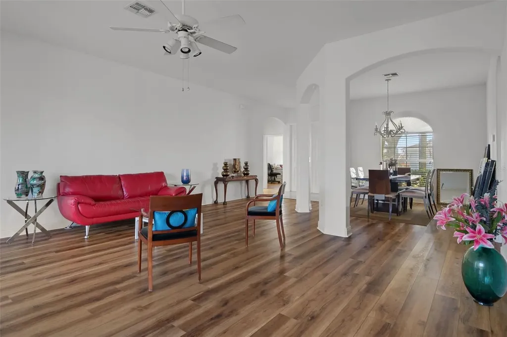 10048 Cleghorn Drive San Antonio FL 33576