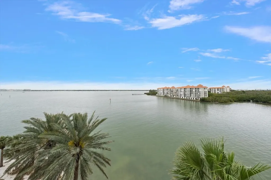4993 Bacopa Lane S St Petersburg FL 33715