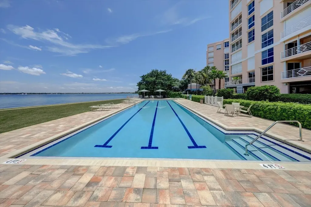 4993 Bacopa Lane S St Petersburg FL 33715