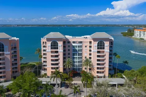 4993 Bacopa Lane S St Petersburg FL 33715