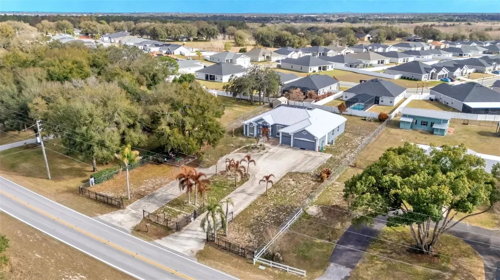 2664 Country Club Road N Winter Haven FL 33881