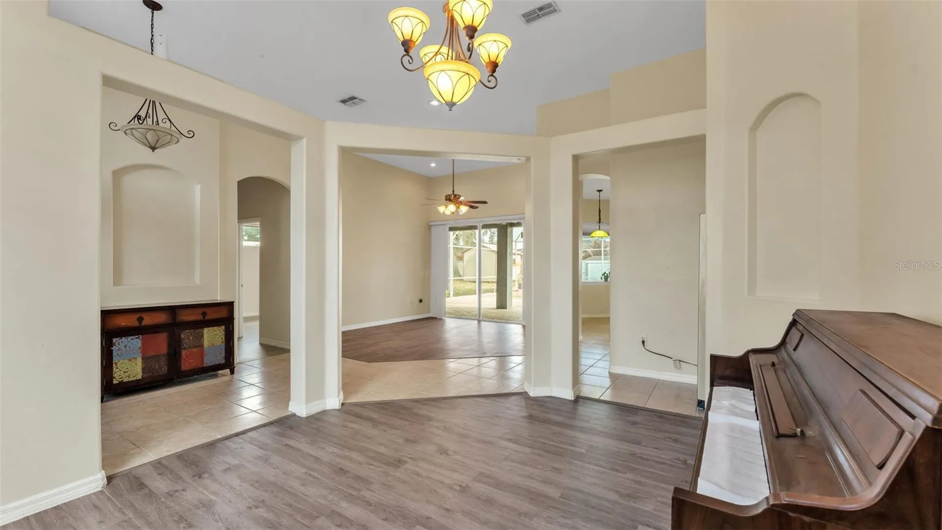 2664 Country Club Road N Winter Haven FL 33881