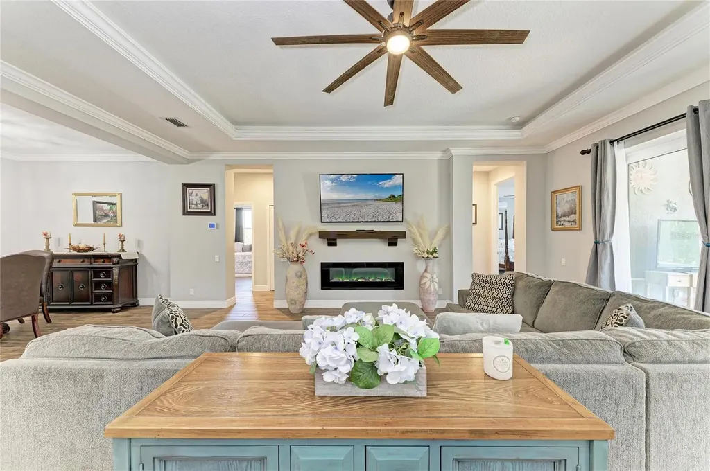 12502 Goldenrod Avenue Bradenton FL 34212