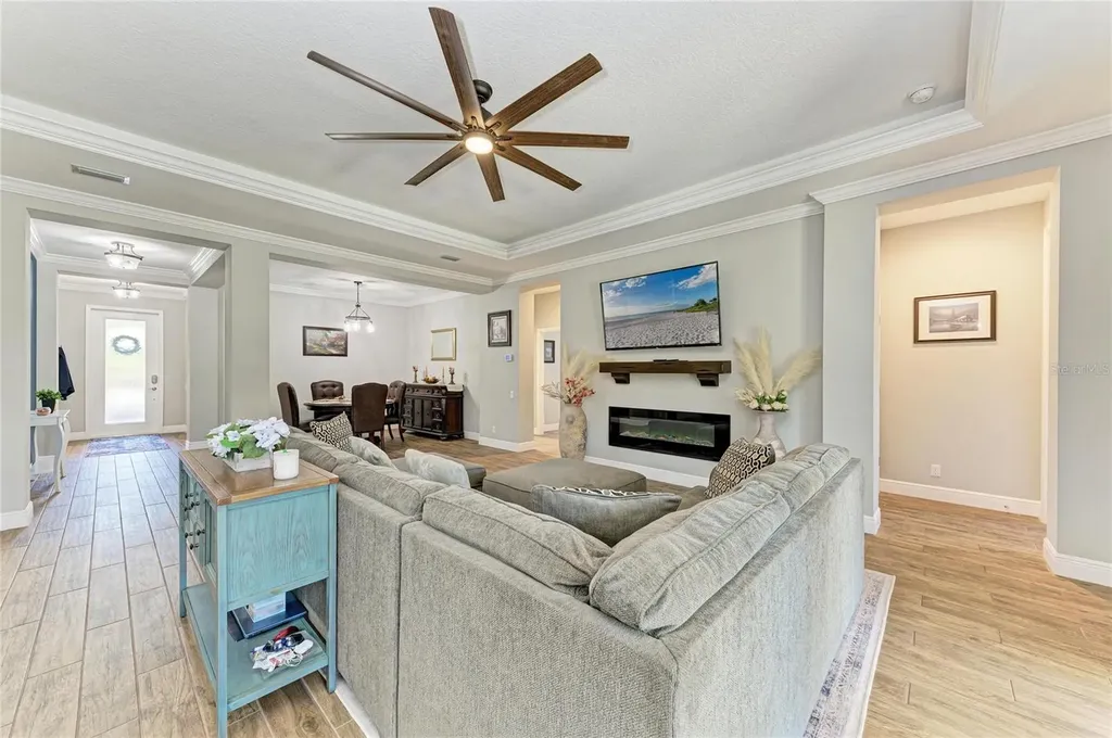 12502 Goldenrod Avenue Bradenton FL 34212