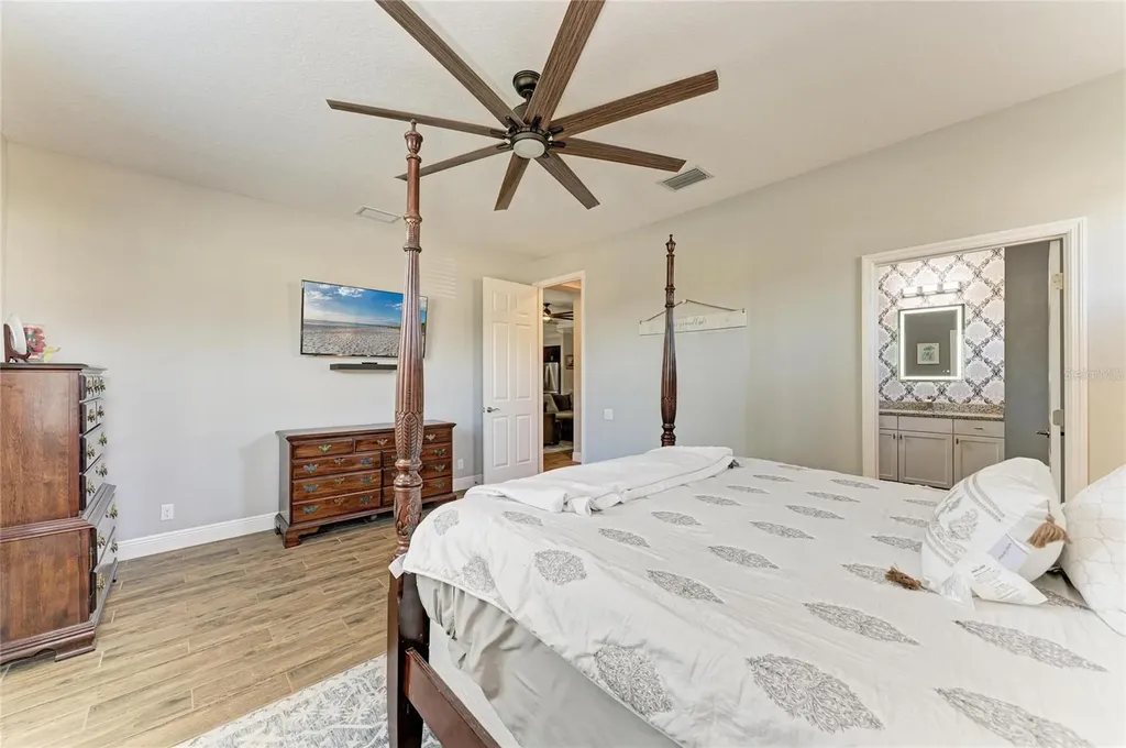 12502 Goldenrod Avenue Bradenton FL 34212