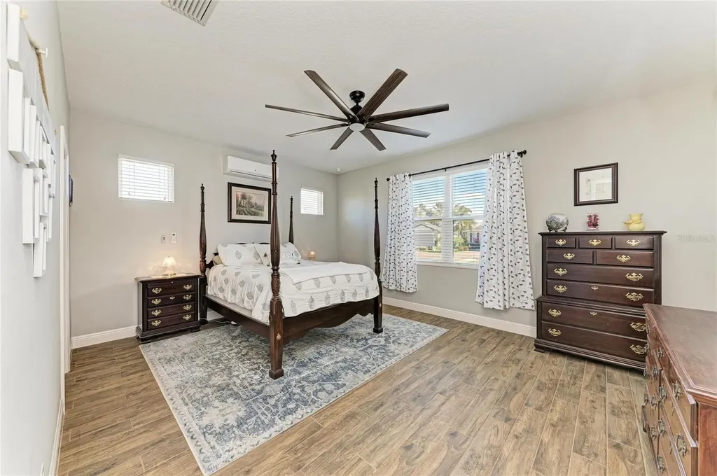 12502 Goldenrod Avenue Bradenton FL 34212