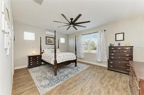12502 Goldenrod Avenue Bradenton FL 34212