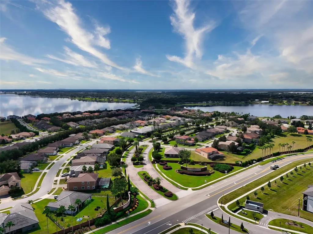 4898 Belle Vue Breeze Loop Auburndale FL 33823