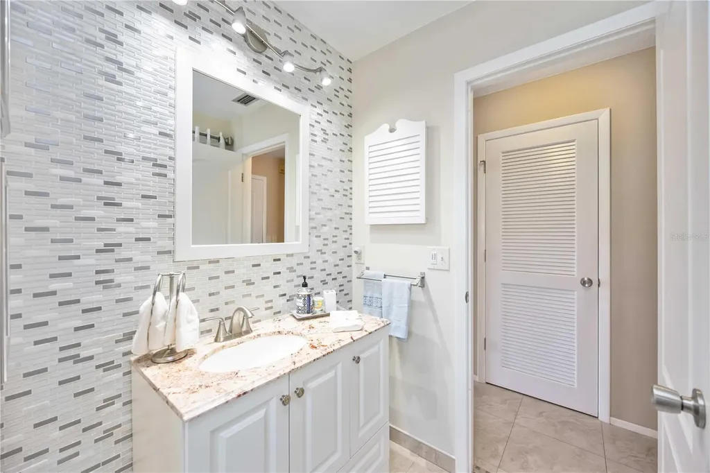 1940 Greenlawn Drive Englewood FL 34223