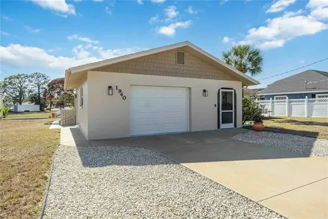 1940 Greenlawn Drive Englewood FL 34223