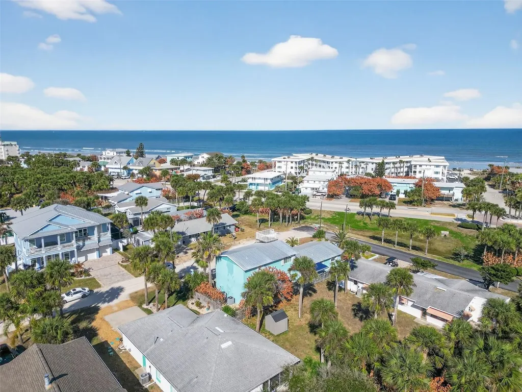 923 Locust Street New Smyrna Beach FL 32169