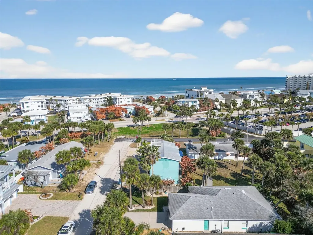 923 Locust Street New Smyrna Beach FL 32169