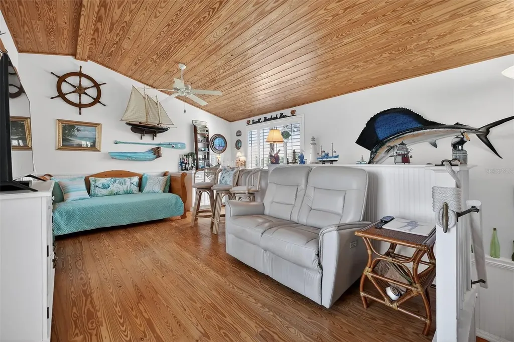 923 Locust Street New Smyrna Beach FL 32169