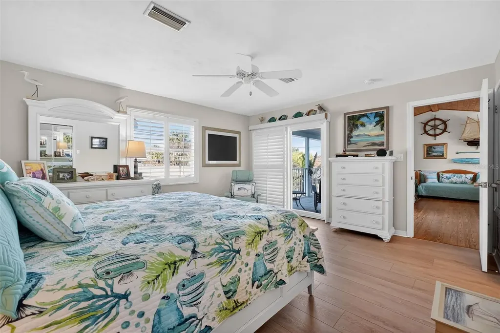 923 Locust Street New Smyrna Beach FL 32169