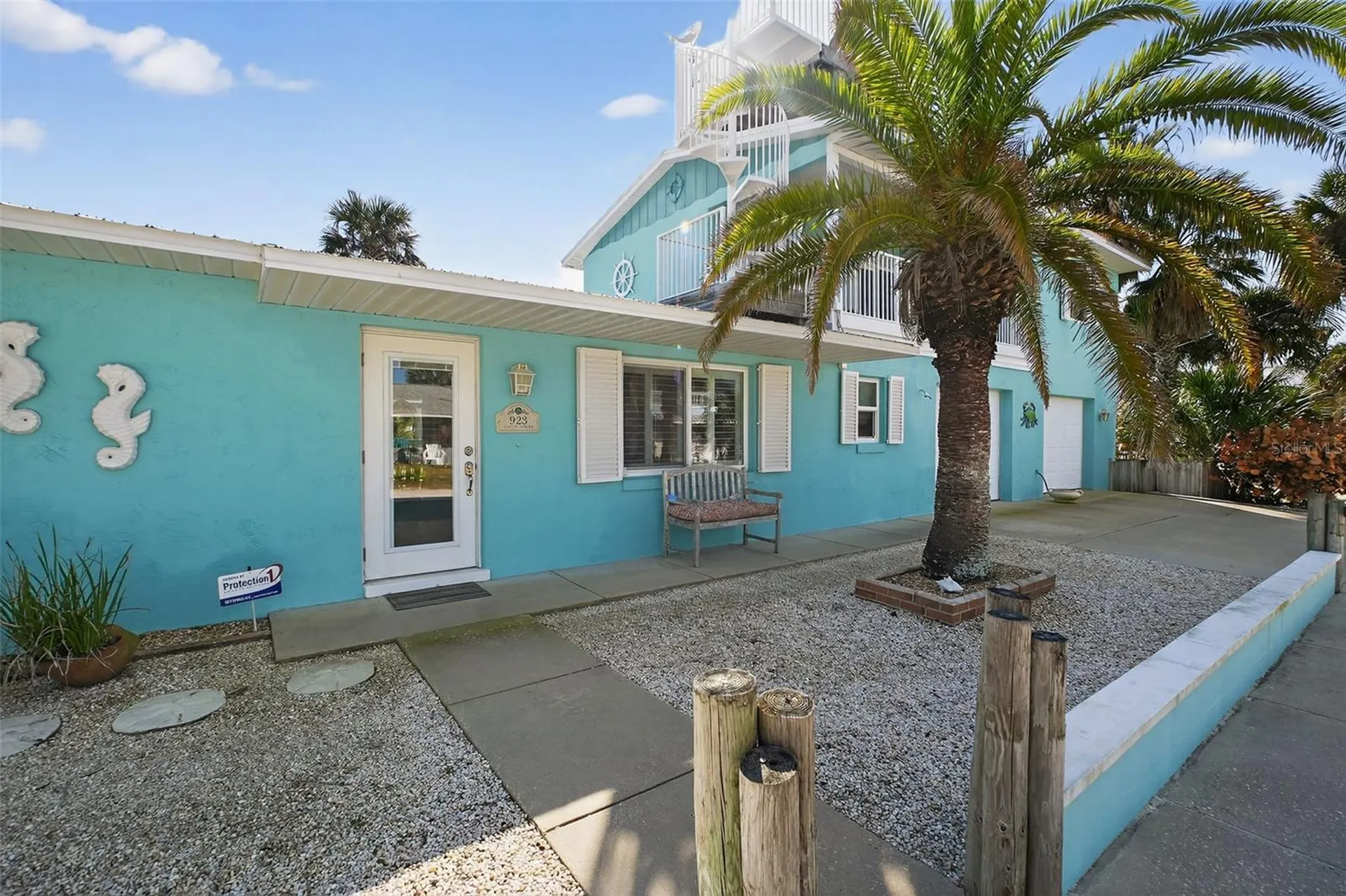 923 Locust Street New Smyrna Beach FL 32169