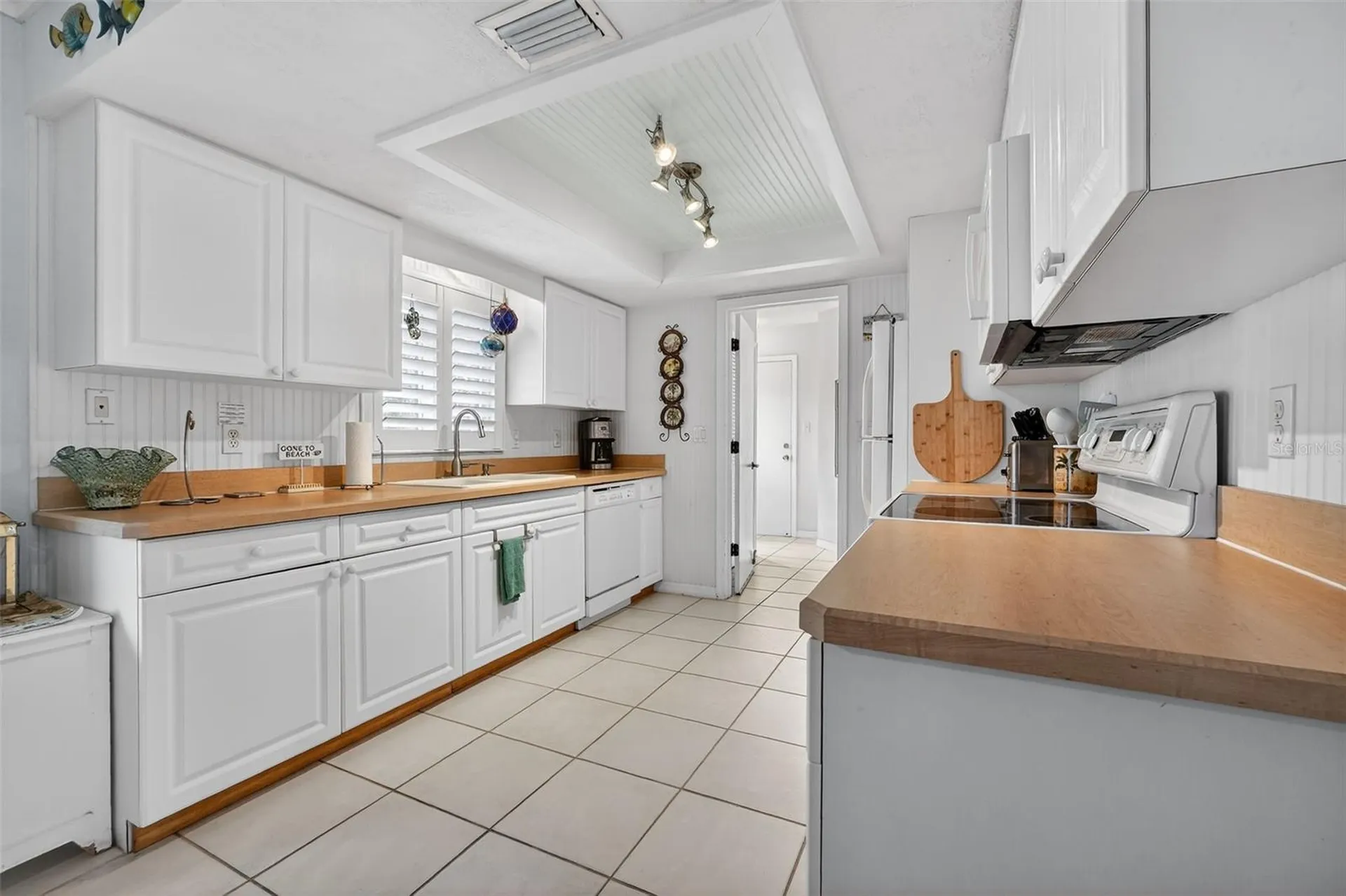 923 Locust Street New Smyrna Beach FL 32169