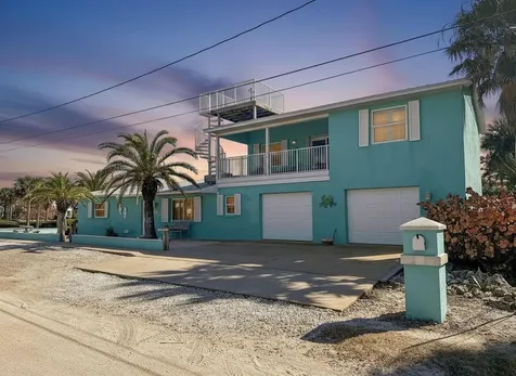 923 Locust Street New Smyrna Beach FL 32169