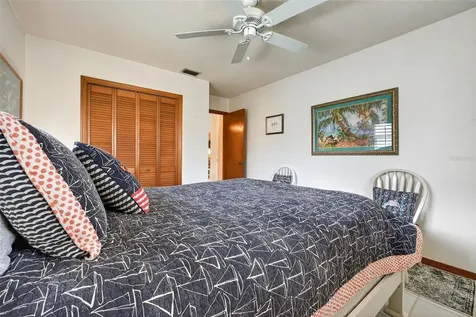 923 Locust Street New Smyrna Beach FL 32169