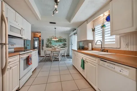 923 Locust Street New Smyrna Beach FL 32169