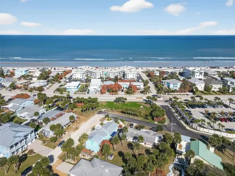 923 Locust Street New Smyrna Beach FL 32169