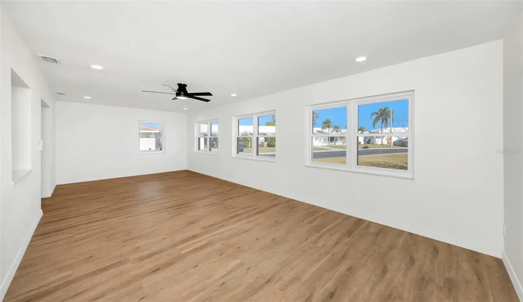 3475 99th Place N Pinellas Park FL 33782