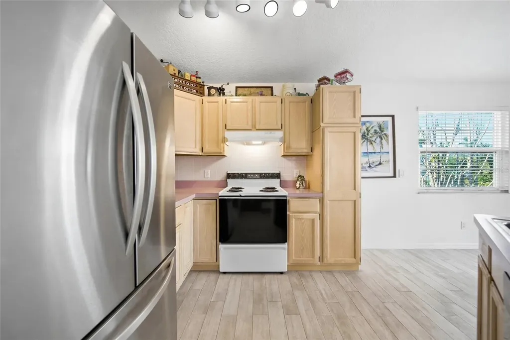 2112 Avenue B Bradenton Beach FL 34217