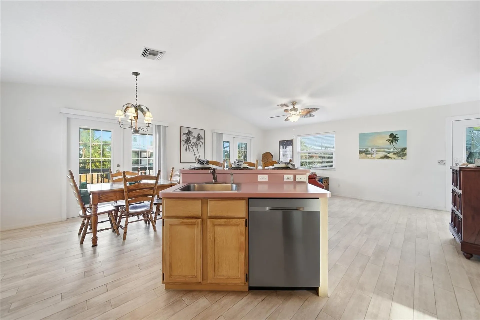2112 Avenue B Bradenton Beach FL 34217